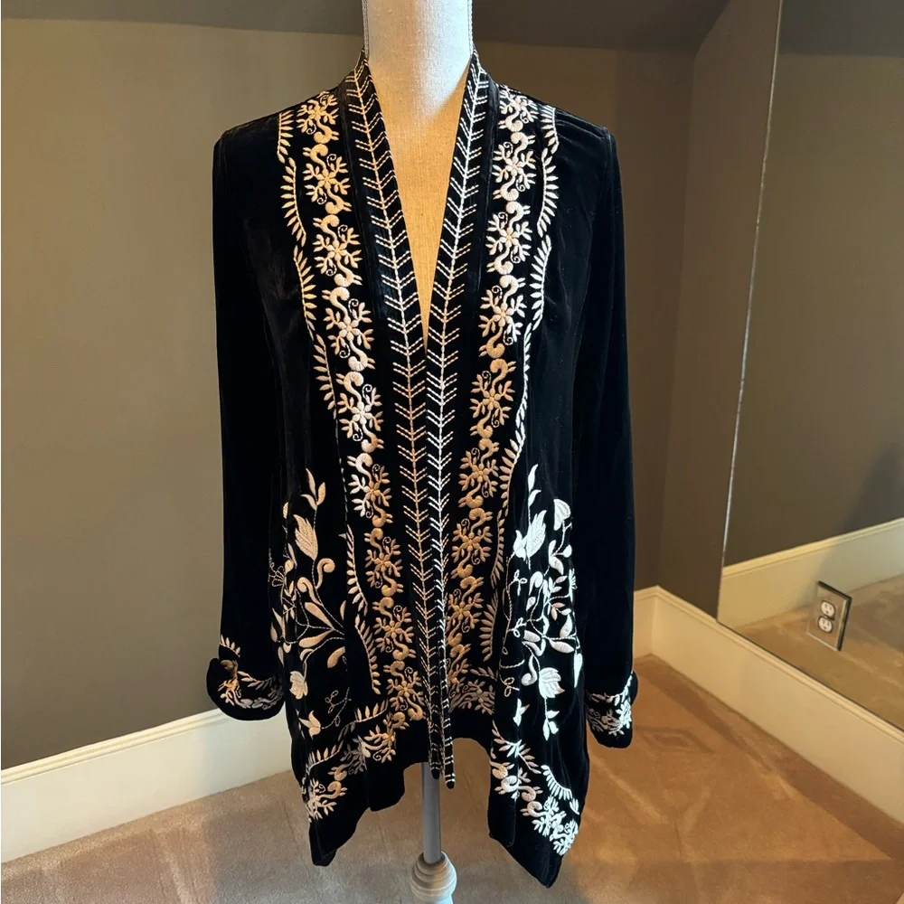 Sundance Left Bank Embroidered Velvet Cardigan Long Sleeve Black Size Small NWOT - Picture 1 of 14